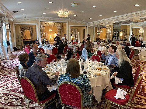 ChillerCon UK banquet - Marie O'Regan, Mike Carey, Lin Carey, Robert Lloyd Parry, Grady Hendrix, Mick Garris