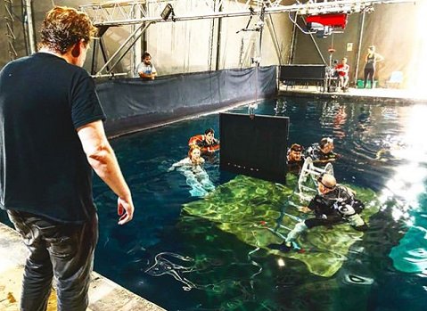 Set pic, Colour of Madness shoot
